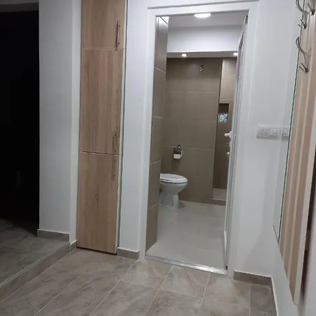 Kuca Za Odmor Car - Tekija *