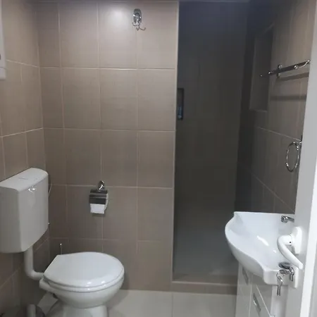 Kuca Za Odmor Car - Tekija *