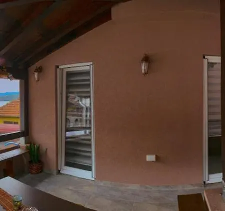 Kuca Za Odmor Car - Tekija *