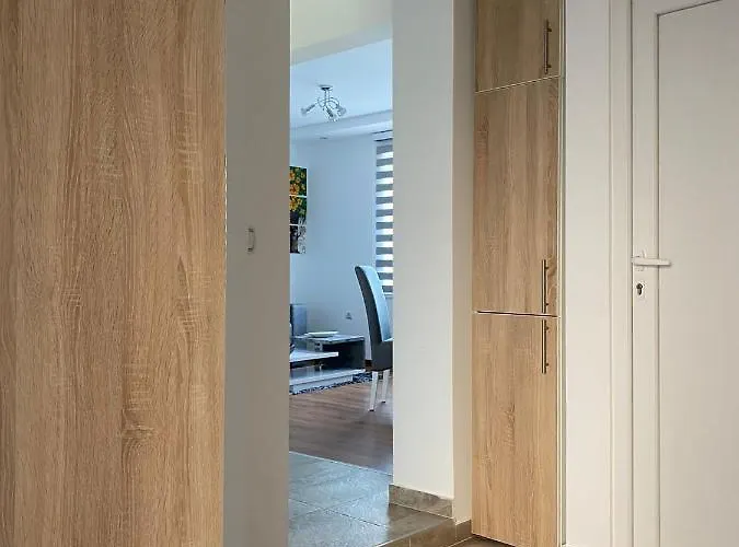 Kuca Za Odmor Car - Tekija *